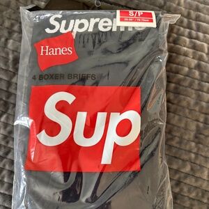 Supreme mens Boxer - black size small